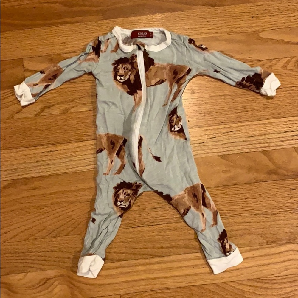 Milkbarn lion 🦁 onesie